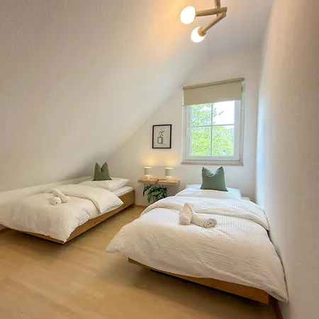 Team & Airport Munich Apartment *